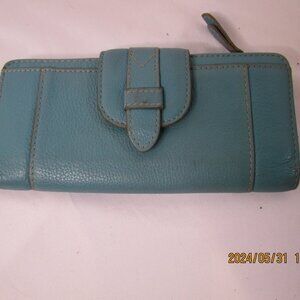 Preowned Fossil Wallet/Purse. Turquoise Color